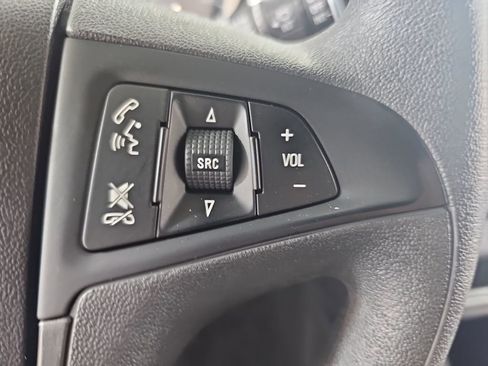 Used 2017 Chevrolet Equinox LS FWD image 23