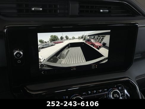 Used 2024 GMC Sierra 1500 AT4 w/ Technology Package AWD/4WD image 21