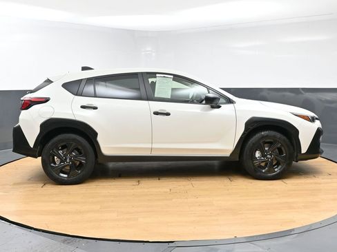 Used 2024 Subaru Crosstrek 2.0i AWD/4WD image 8