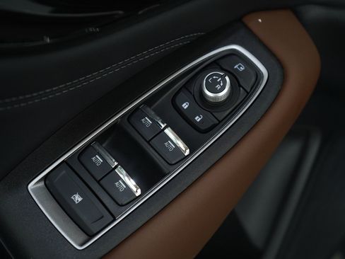 Used 2022 Subaru Outback Touring image 21