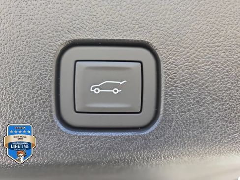 New 2026 GMC Acadia Denali w/ Super Cruise Package AWD/4WD image 6