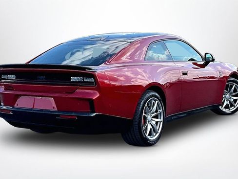 Used 2025 Dodge Charger Daytona Scat Pack w/ Track Pack AWD/4WD image 6