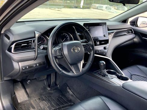 Used 2021 Toyota Camry SE image 18