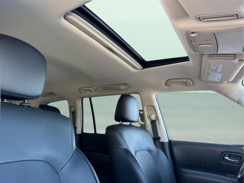 Used 2023 Nissan Armada SL w/ Captain's Chairs Package RWD image 18