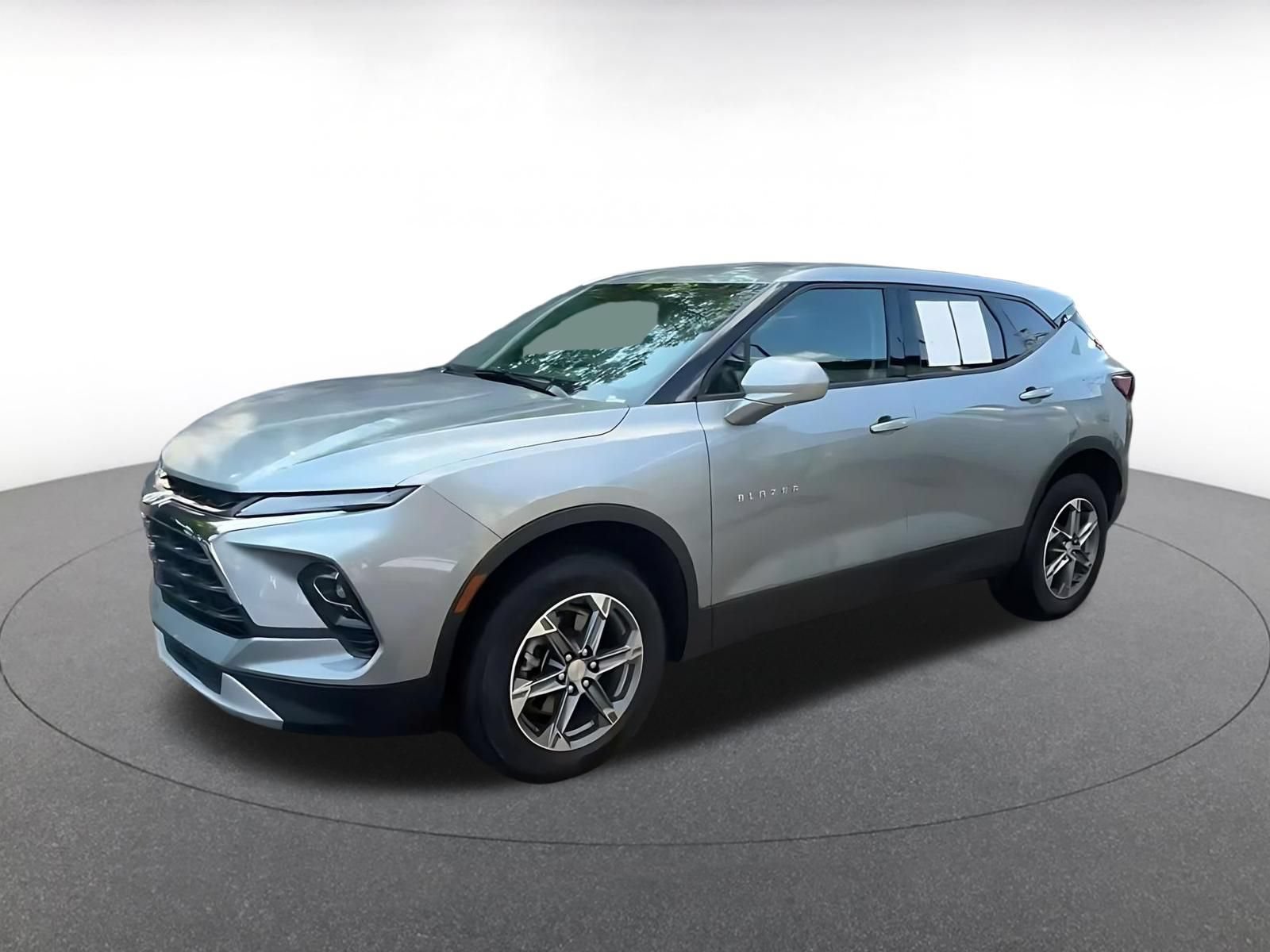 Used 2026 Chevrolet Blazer LT FWD image 7
