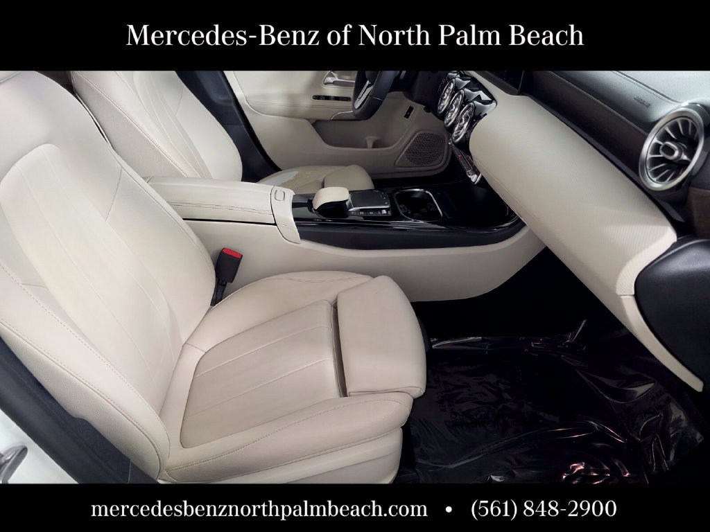 Used 2021 Mercedes-Benz CLA 250 image 26