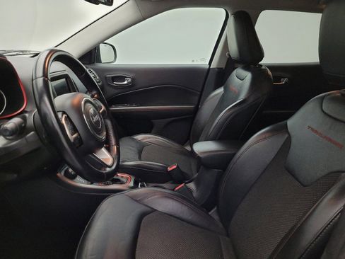 Used 2020 Jeep Compass Trailhawk AWD/4WD image 17