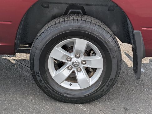 Used 2019 RAM 1500 Express image 11