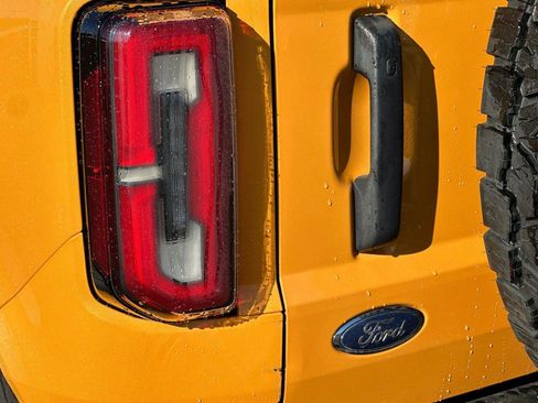 Used 2022 Ford Bronco Wildtrak image 32