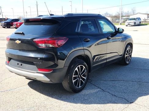 Used 2025 Chevrolet TrailBlazer LT image 3
