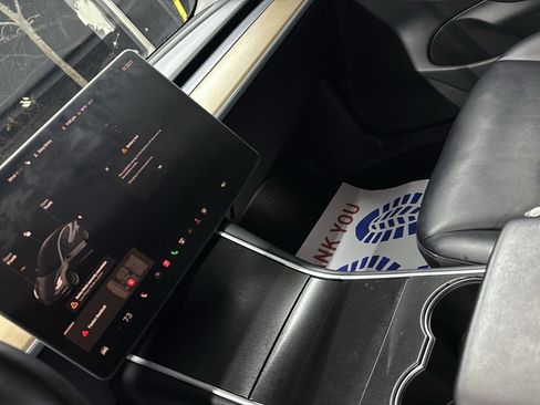 Used 2020 Tesla Model 3 Long Range image 21