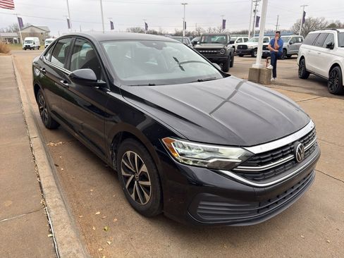 Used 2024 Volkswagen Jetta S image 3