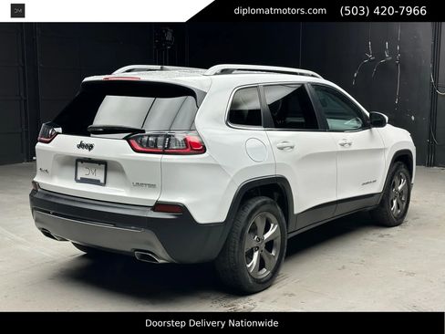 Used 2019 Jeep Cherokee Limited image 6