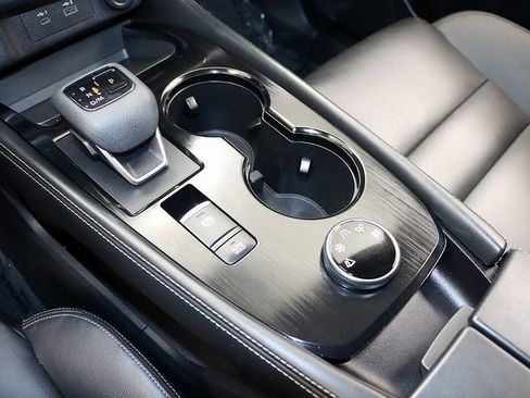 Used 2021 Nissan Rogue SL w/ Premium Package image 21