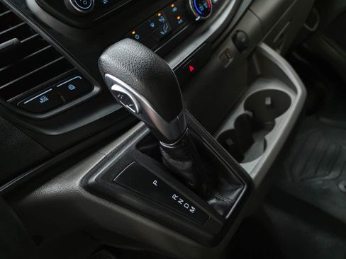 Used 2023 Ford Transit 250 Medium Roof AWD image 25