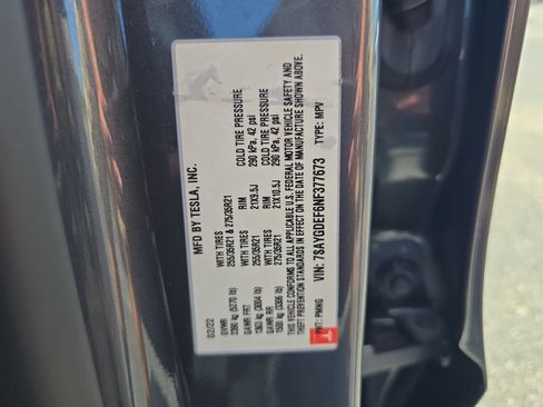 Used 2022 Tesla Model Y Performance AWD/4WD image 28