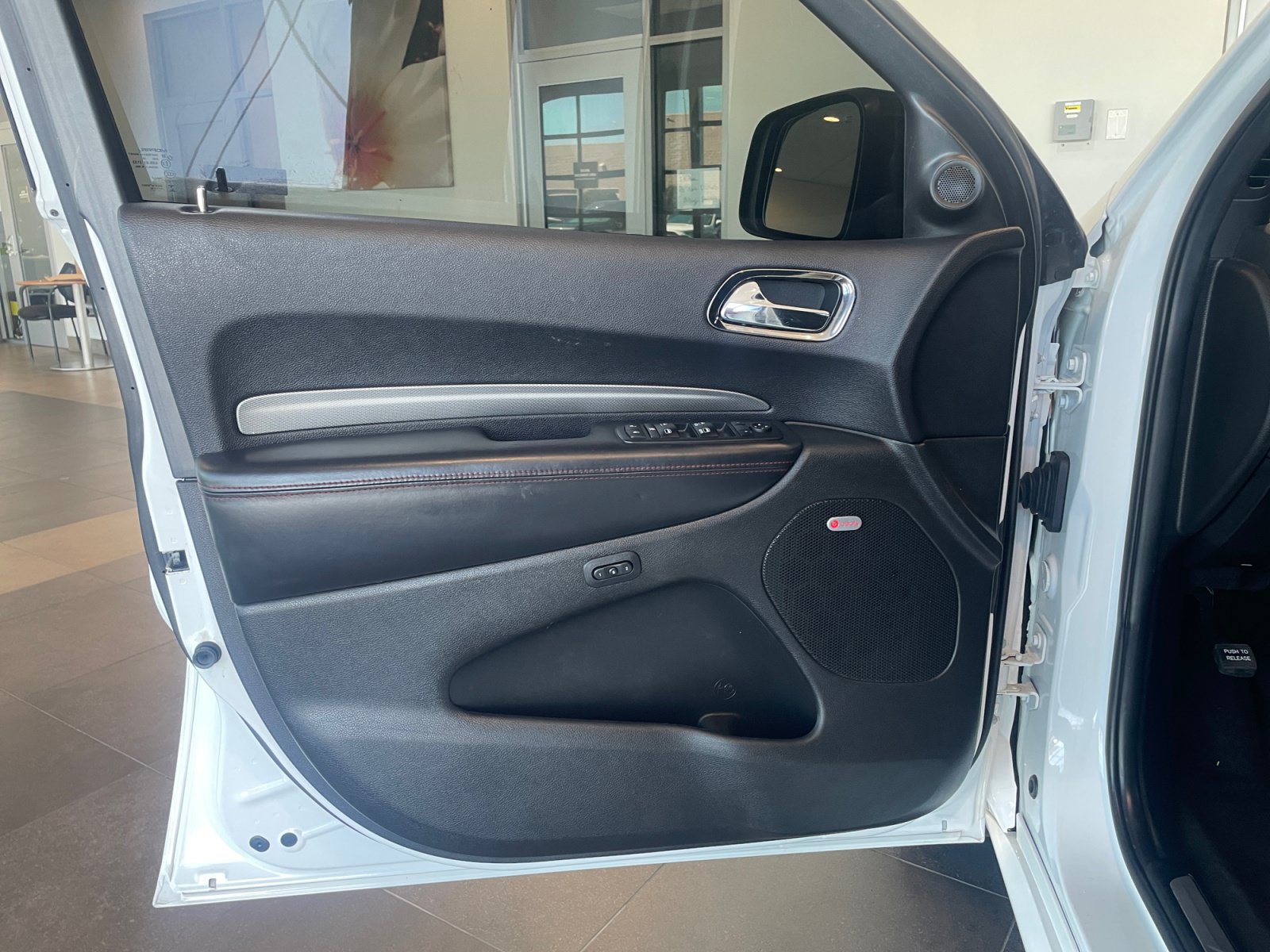 Used 2018 Dodge Durango R/T w/ Blacktop Package RWD image 13