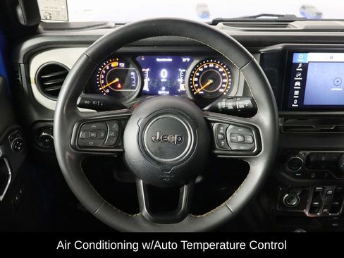 Used 2024 Jeep Wrangler Sport S image 7