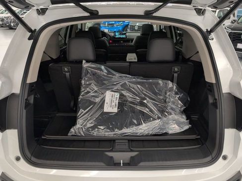 Used 2025 Honda Pilot Touring image 36