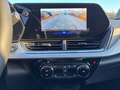 New 2026 Chevrolet Trax LT image 16