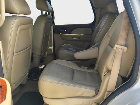 Used 2010 GMC Yukon SLT image 12