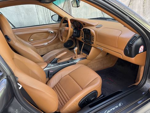 Used 2002 Porsche 911 Carrera 4S AWD/4WD image 8