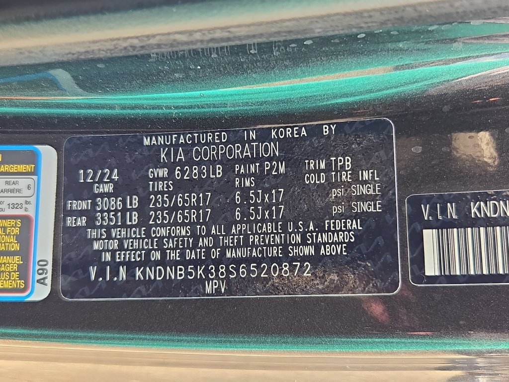Used 2025 Kia Carnival FWD image 27