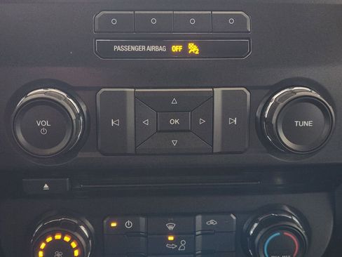 Used 2016 Ford F150 XLT w/ Equipment Group 301A Mid RWD image 19