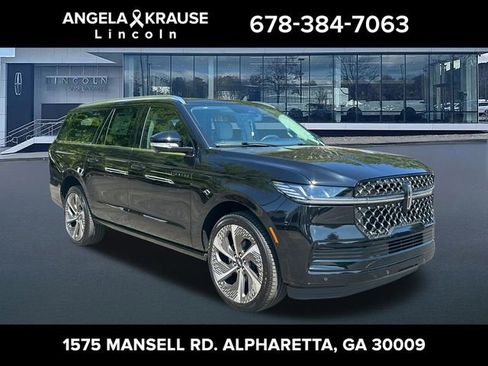 New 2026 Lincoln Navigator L Black Label AWD/4WD image 1