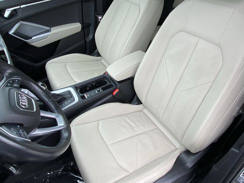 Used 2021 Audi Q3 2.0T Premium w/ Convenience Package AWD/4WD image 28
