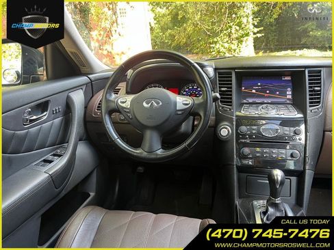 Used 2011 INFINITI FX35 2WD w/ Premium Pkg image 30