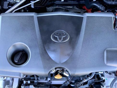 Used 2025 Toyota Camry XSE w/ Premium Plus Package FWD image 32