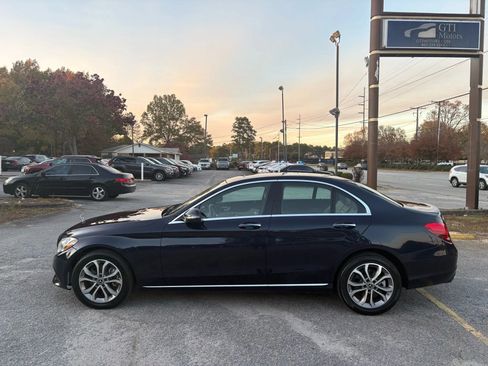 Used 2018 Mercedes-Benz C 300 4MATIC Sedan image 2