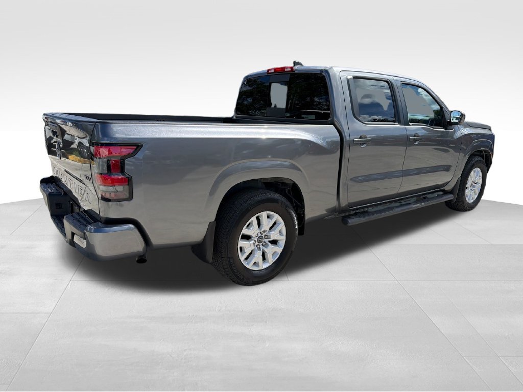 Used 2024 Nissan Frontier SV RWD image 7