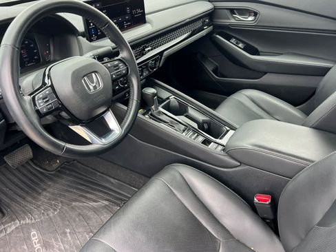 Used 2024 Honda Accord Touring image 14