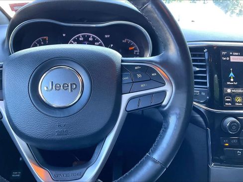Used 2021 Jeep Grand Cherokee Laredo X AWD/4WD image 23