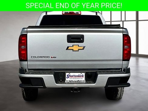 Used 2019 Chevrolet Colorado W/T w/ Custom Special Edition image 5