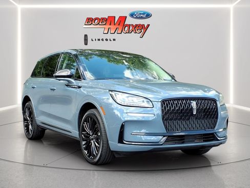 Used 2024 Lincoln Corsair AWD w/ Equipment Group 101A image 3