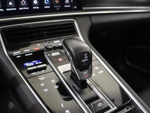 Used 2022 Porsche Panamera Platinum Edition image 31