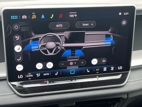 New 2025 Volkswagen Tiguan SE image 19