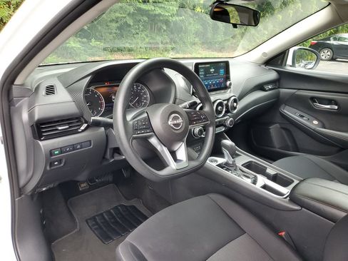 Used 2024 Nissan Sentra SV FWD image 20