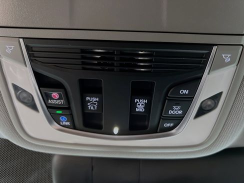 Used 2024 Acura RDX w/ Technology Package image 21