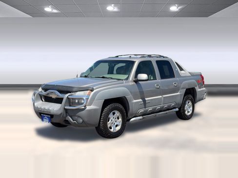 Used 2002 Chevrolet Avalanche 4x4 w/ Off-Road Suspension Pkg image 1