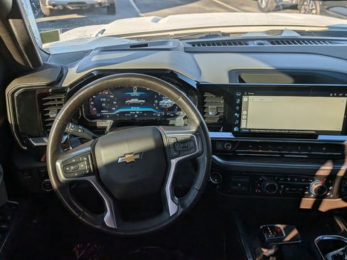 Certified 2022 Chevrolet Silverado 1500 LTZ image 18