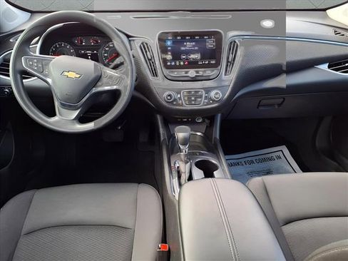 Used 2024 Chevrolet Malibu LT image 15