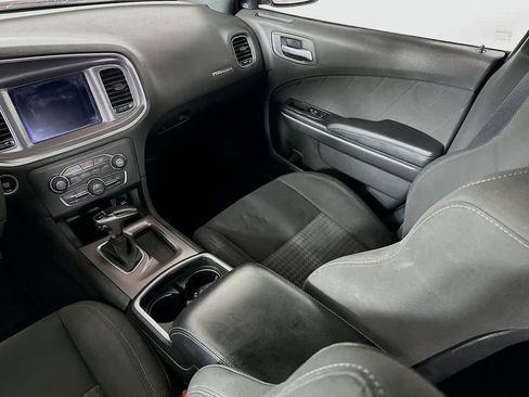 Used 2019 Dodge Charger R/T image 11
