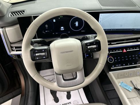 Used 2024 Hyundai Santa Fe Limited image 4