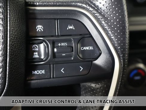 Used 2025 Toyota 4Runner SR5 image 3