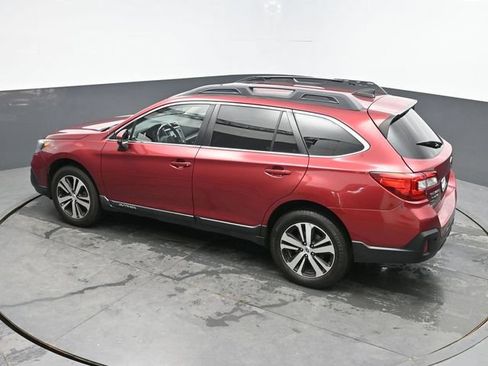 Used 2019 Subaru Outback 2.5i Limited AWD/4WD image 21