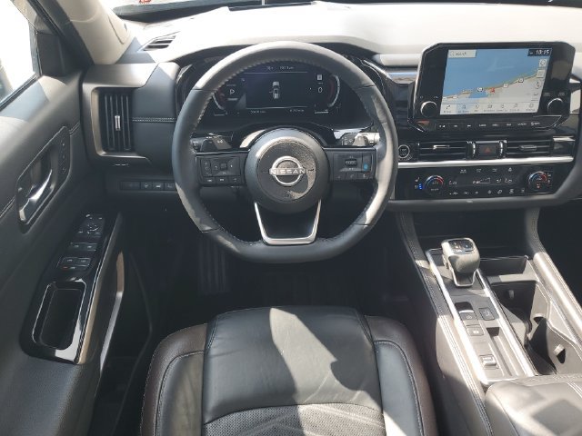 Certified 2024 Nissan Pathfinder Platinum w/ Cargo Package FWD image 31